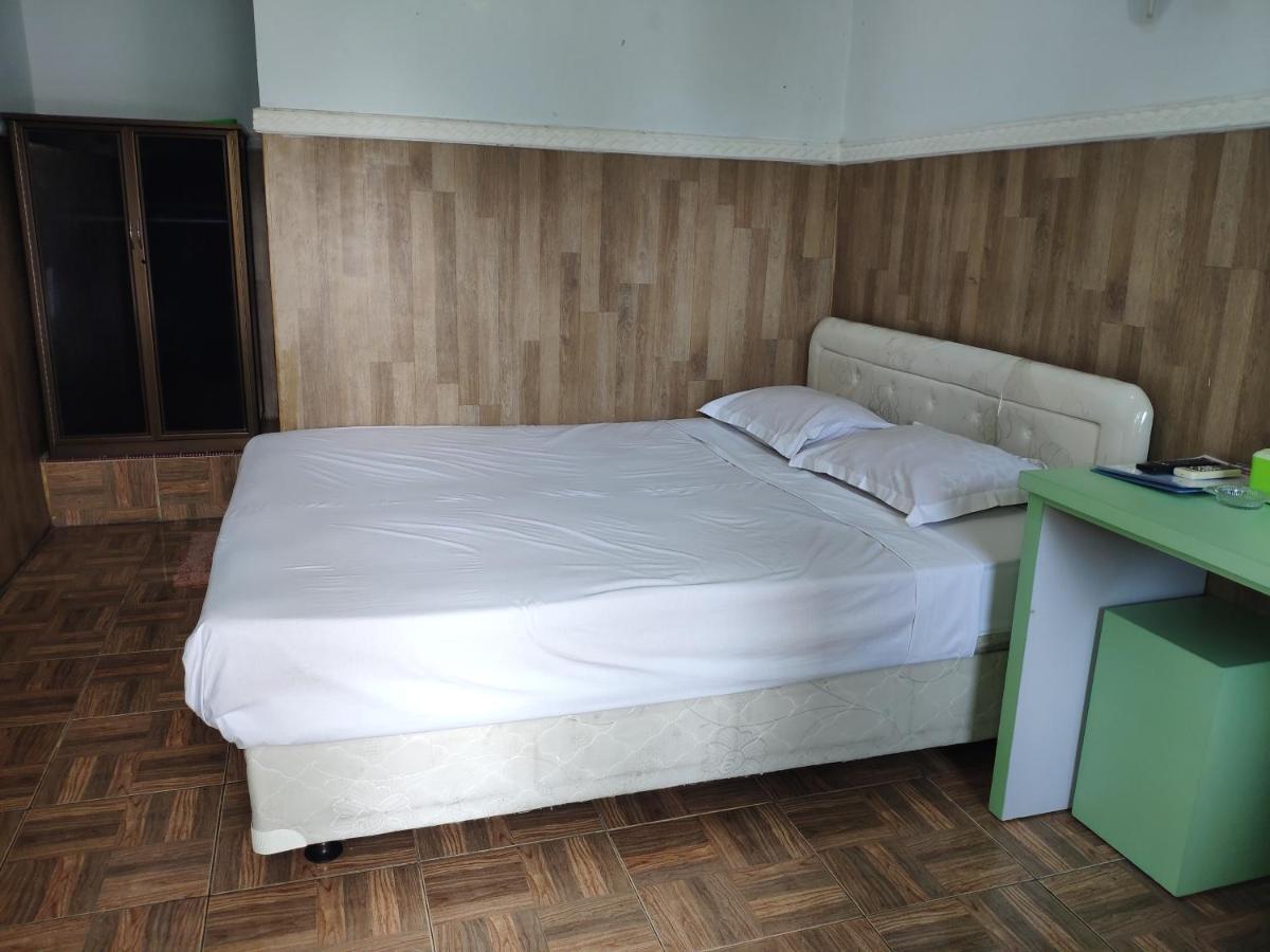 Hotel Boegenviel Syariah Lamongan ภายนอก รูปภาพ