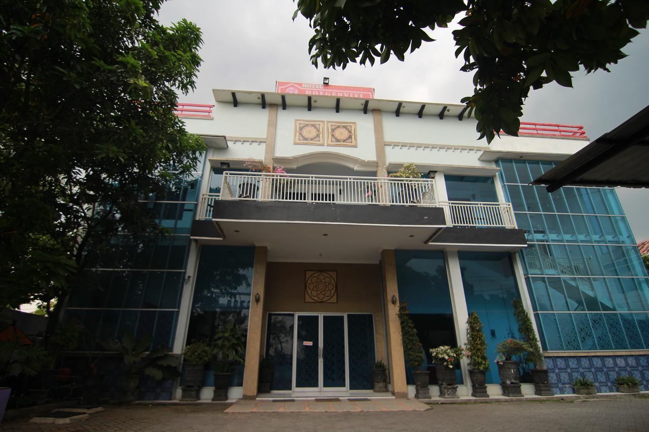 Hotel Boegenviel Syariah Lamongan ภายนอก รูปภาพ